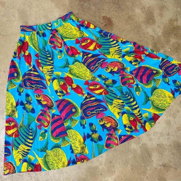 Vintage 100% Silk Tropical Fish Print Skirt Bright Vibrant Colorful A-Line - Picture 2 of 8
